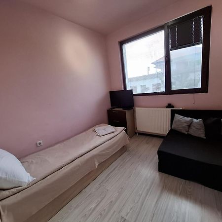 Guest Rooms Simona 2 Opanets 外观 照片