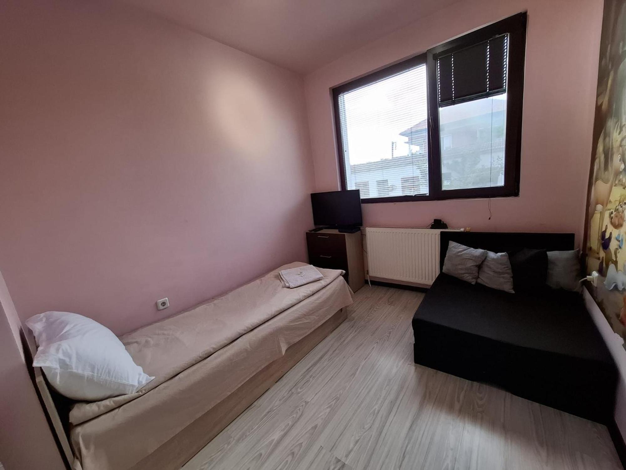 Guest Rooms Simona 2 Opanets 外观 照片